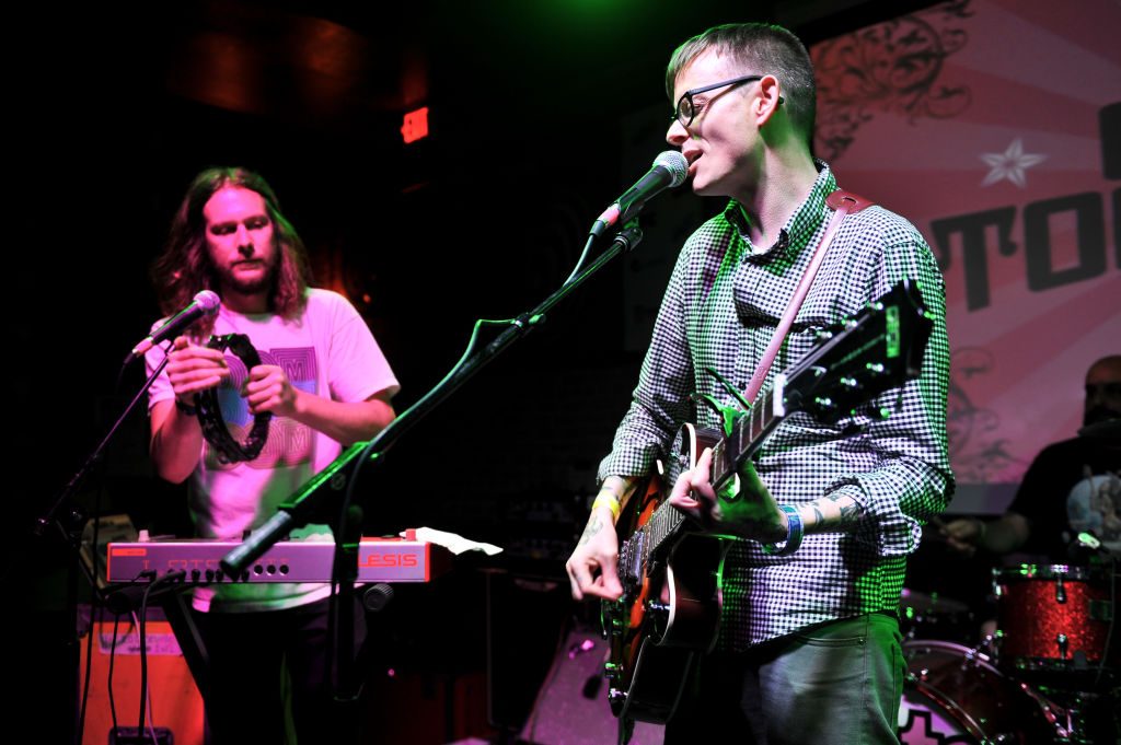 Marc Bianchi (R) performing