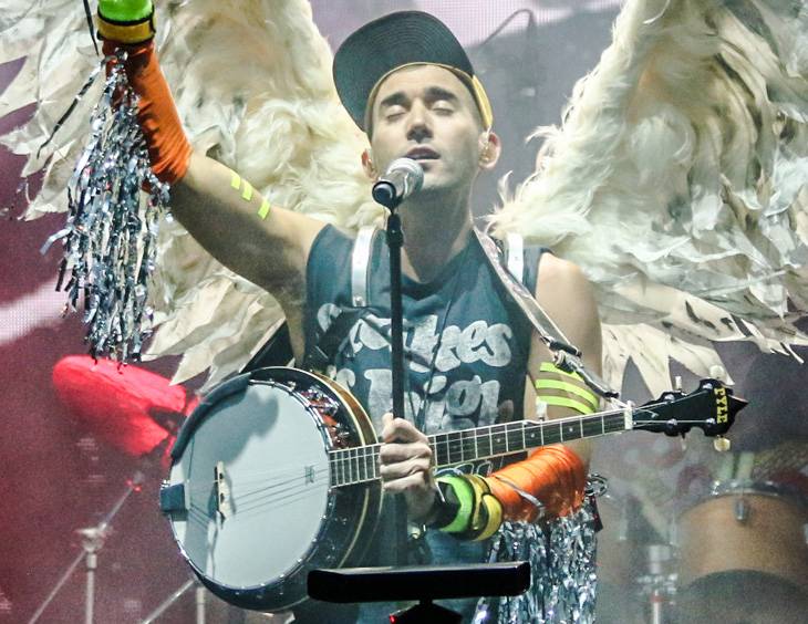 Sufjan Stevens Performing