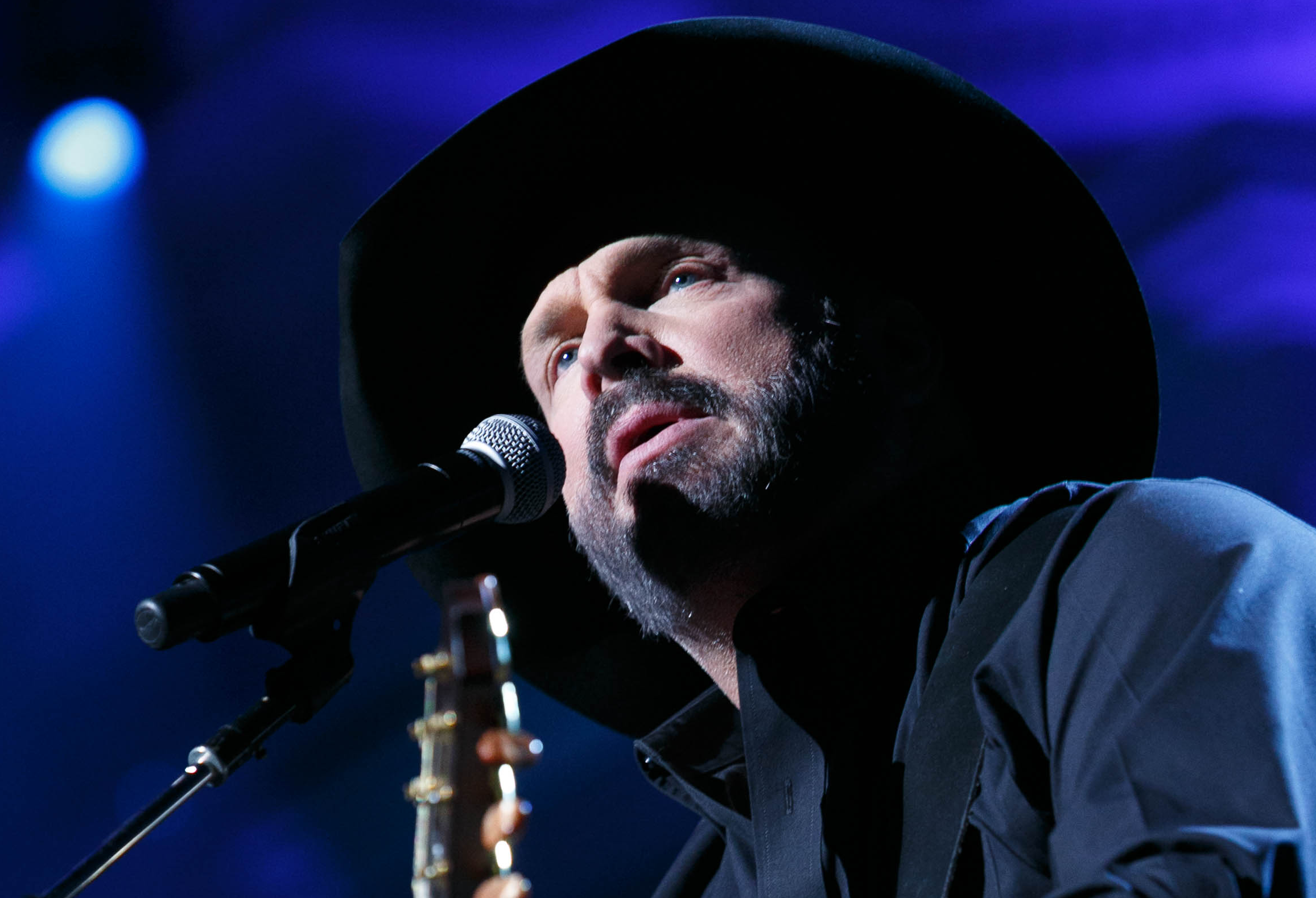 Garth Brooks performs at the 2020 Popular Song concert