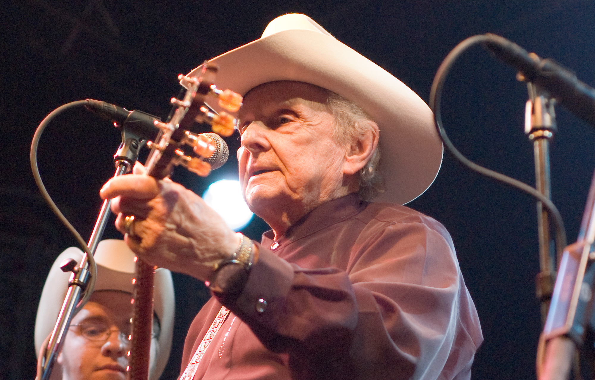 Ralph Stanley Playing Banjo at an event