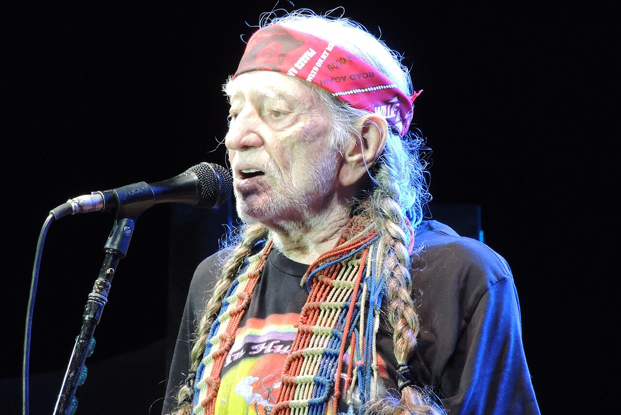 Willie Nelson performing in Fort Wayne, Indiana