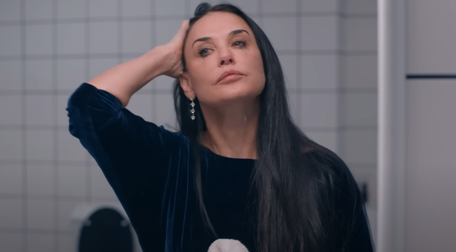 Screenshot The Substance (2024)