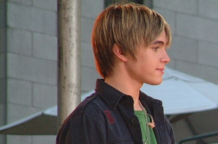 Jesse McCartney at a Bryant Park performance
