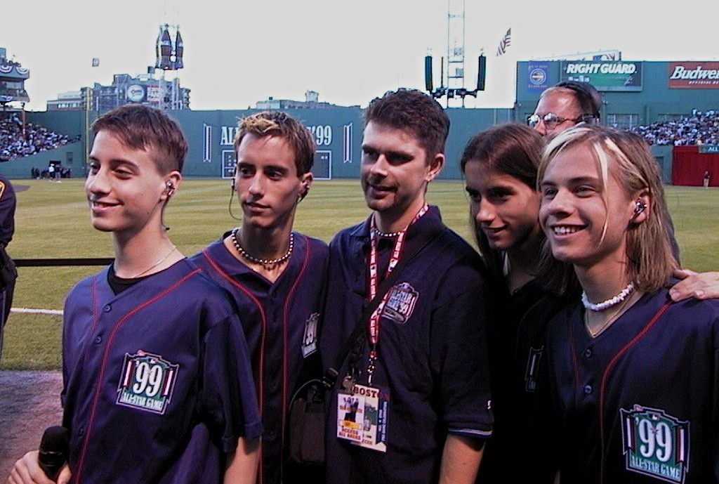 Canadian pop/rock country band The Moffatts