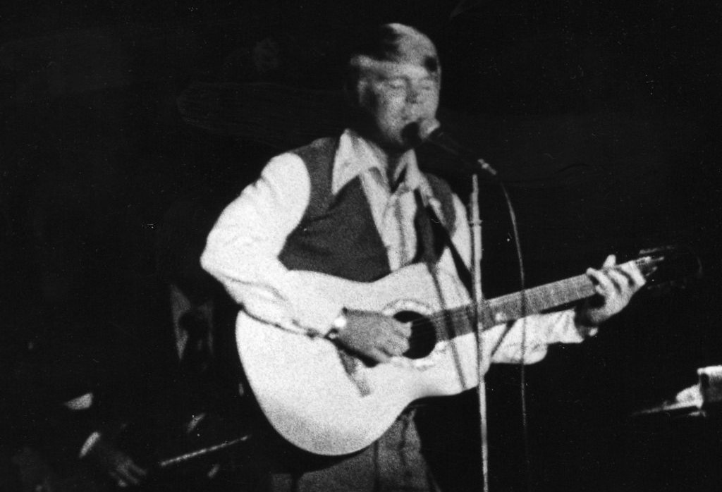 Glen Campbell performing at the Michigan State Fair