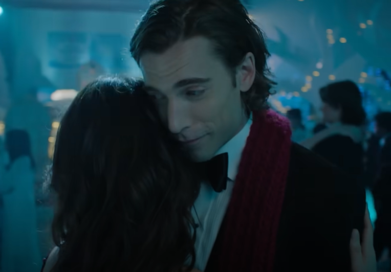 Screenshot of the movie Hot Frosty