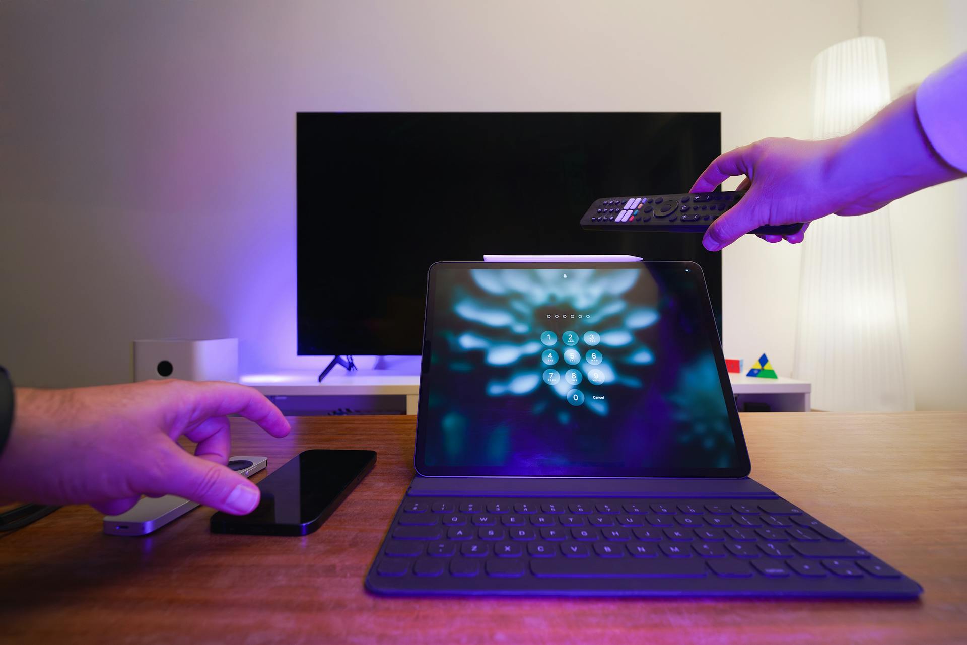 Laptop connecting to a TV