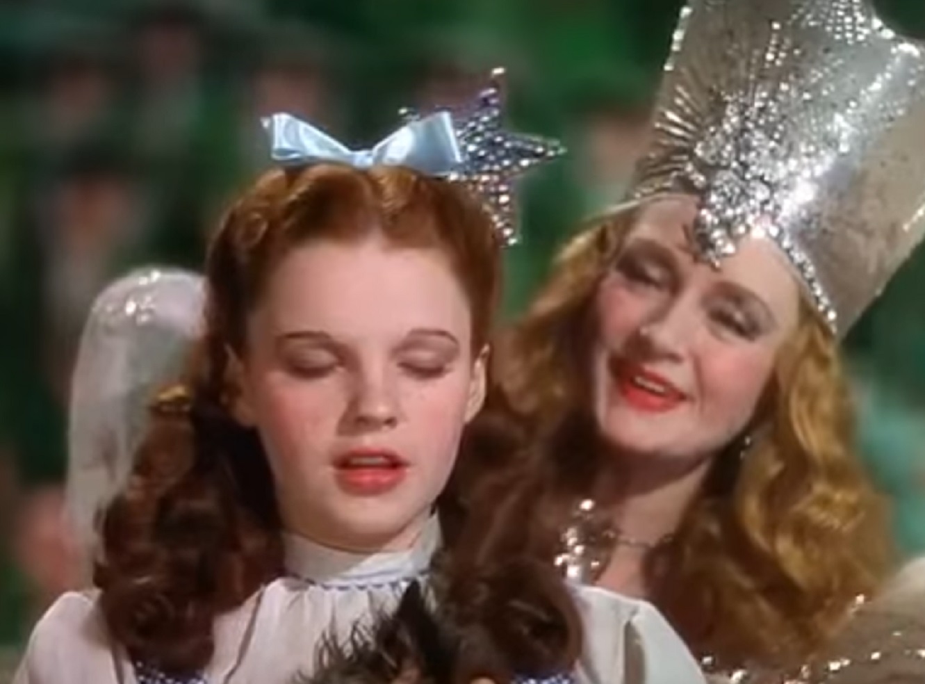 Screenshot of Judy Garland - from The Wizard of Oz (1939)