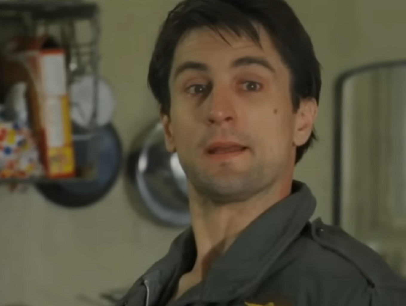 Screenshot of Robert De Niro talking - from Taxi Driver (1976)