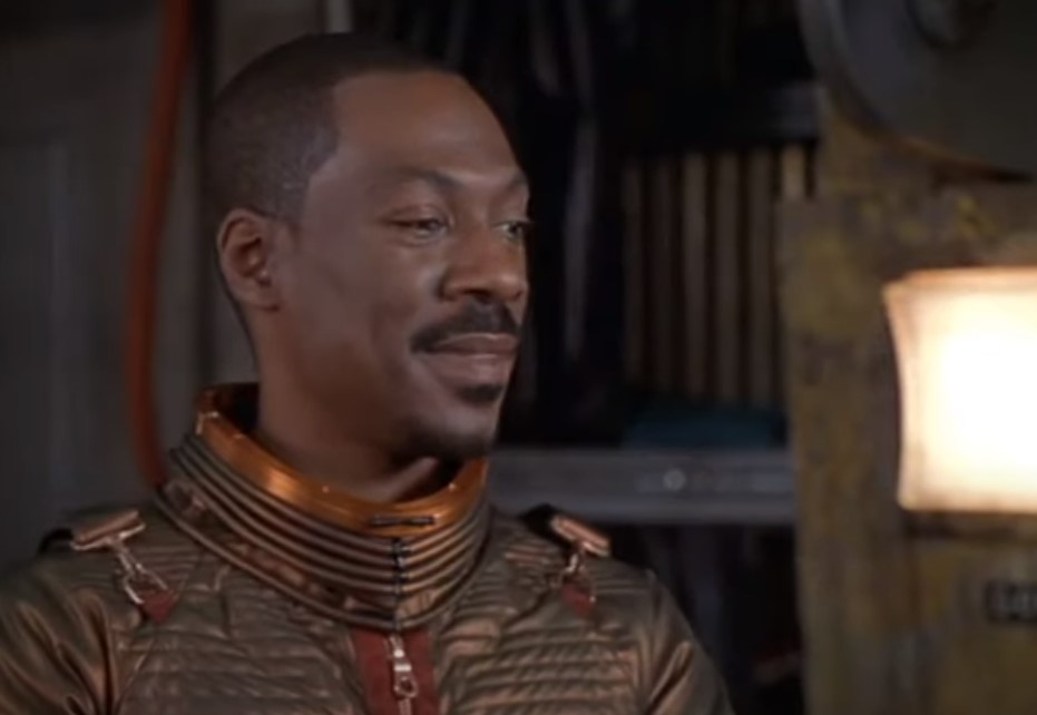 The Adventures of Pluto Nash (2002)