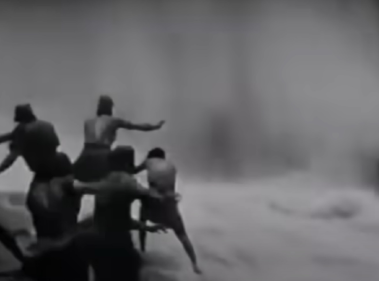 Screenshot from the movie - Noah's Ark (1928)