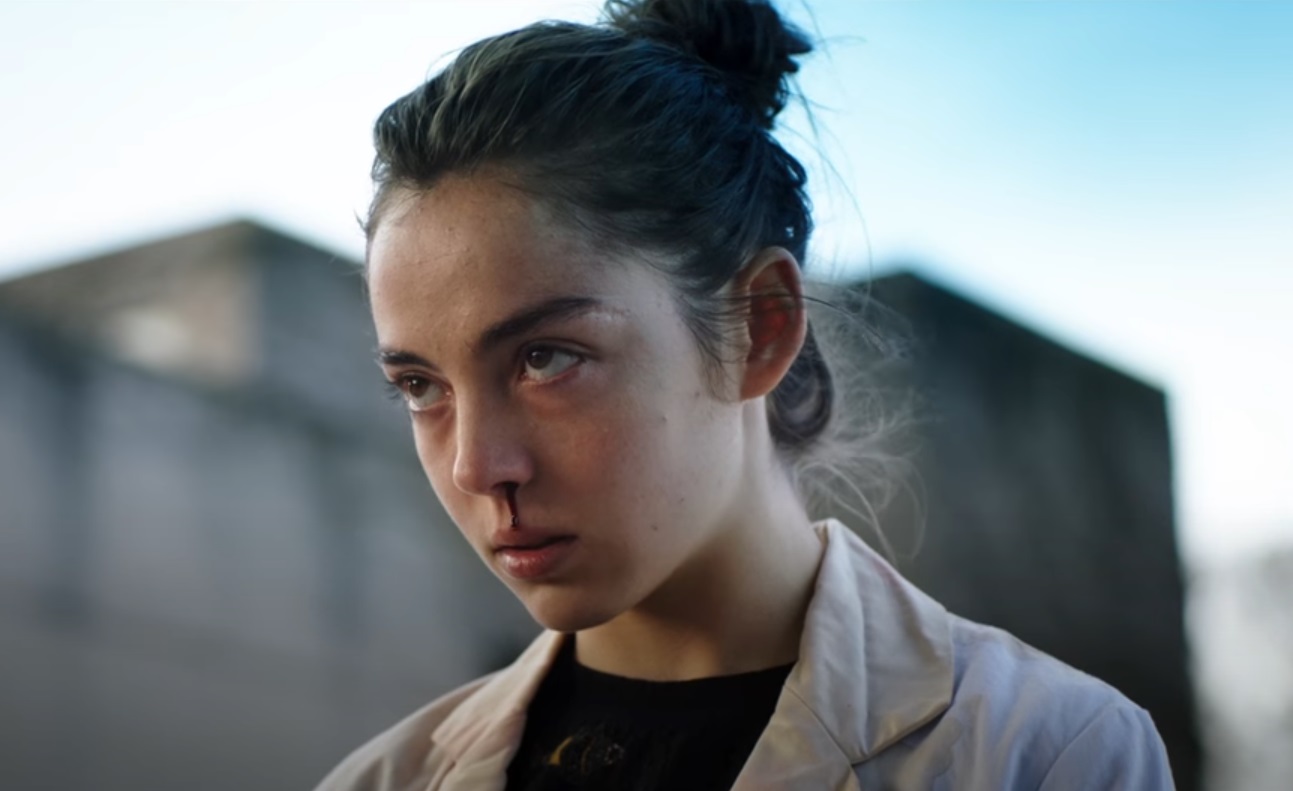 Screenshot from the movie Raw (2016)