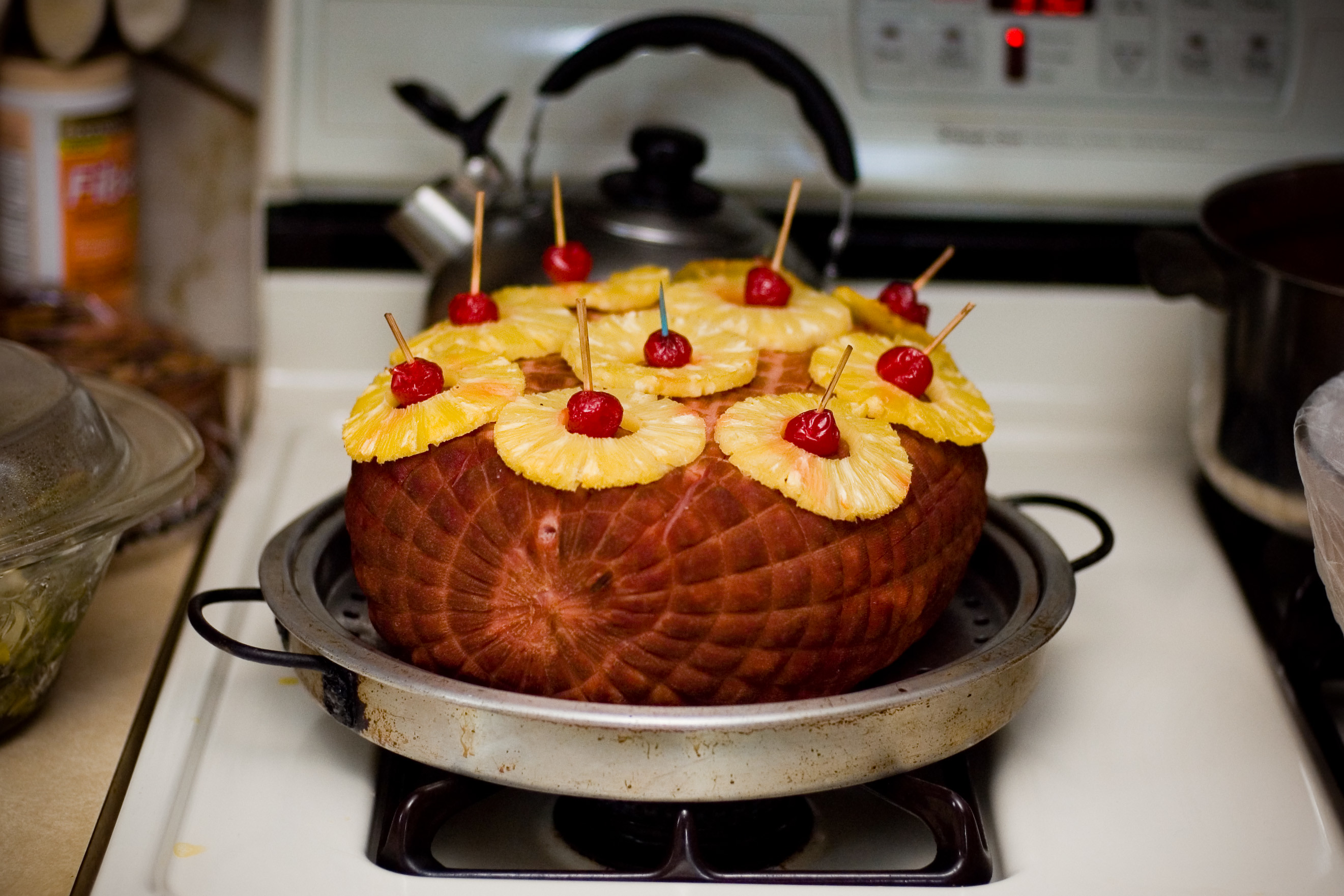 Baked Ham With Pineapples