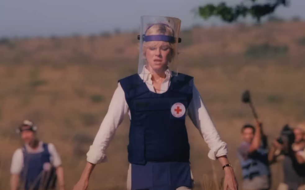 Naomi Watts in Diana (2013) at a mine field