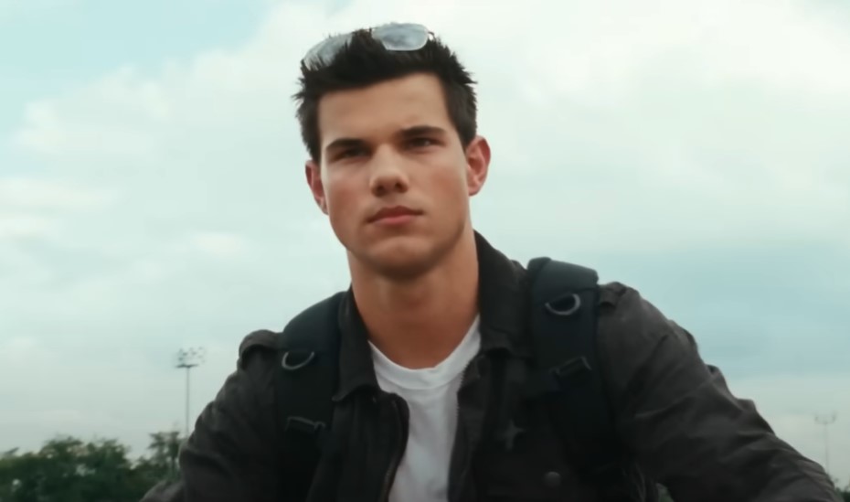 Taylor Lautner, Abduction (2011) in jacket