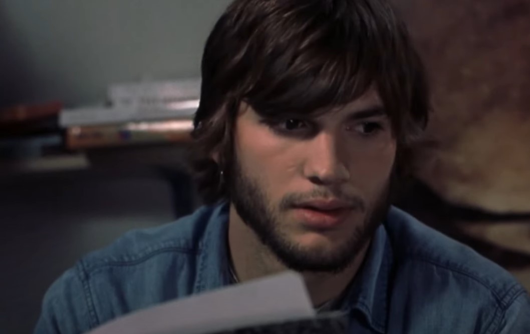 Ashton Kutcher in The Butterfly Effect (2004) in blue shirt