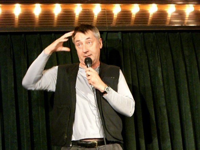 Portrait Photo of the actor Emo Philips at the Acme Comedy Co