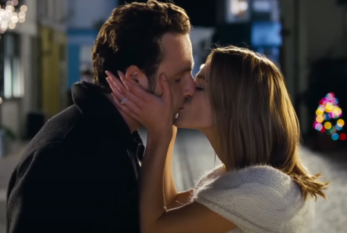 Screenshot from the movie Love Actually (2003).