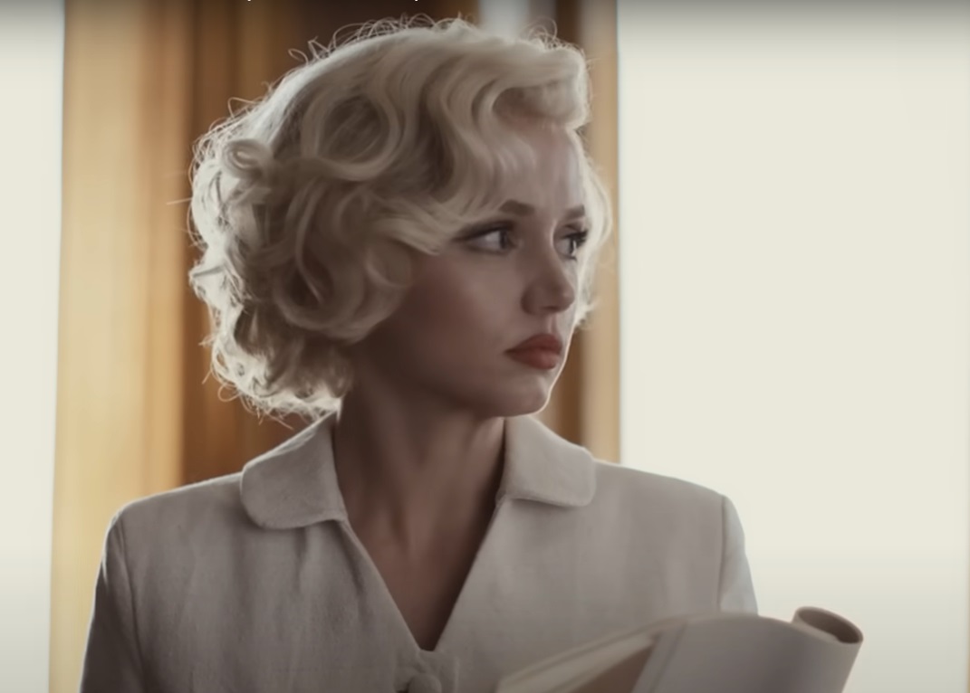 Screenshot from the movie Blonde (2022)