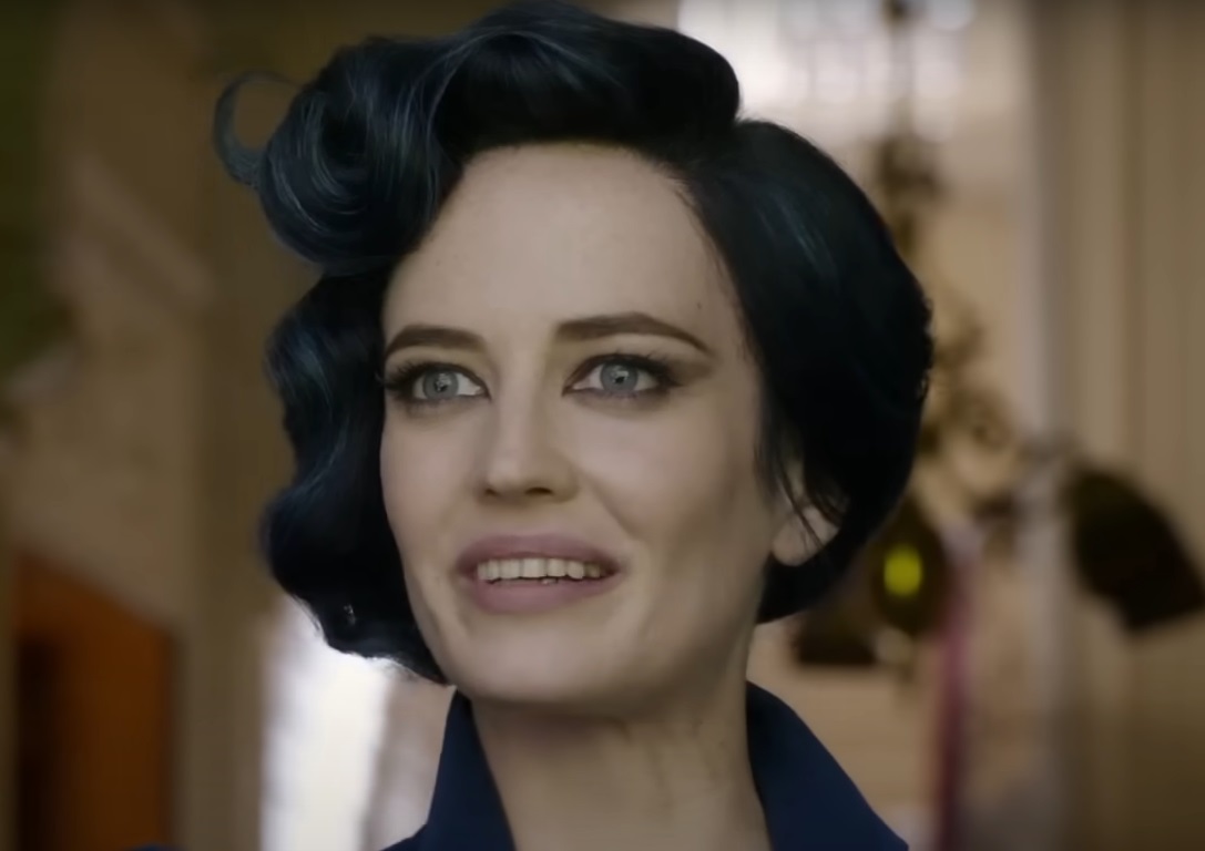 Screenshot from the movie Miss Peregrine's Home for Peculiar Children (2016)