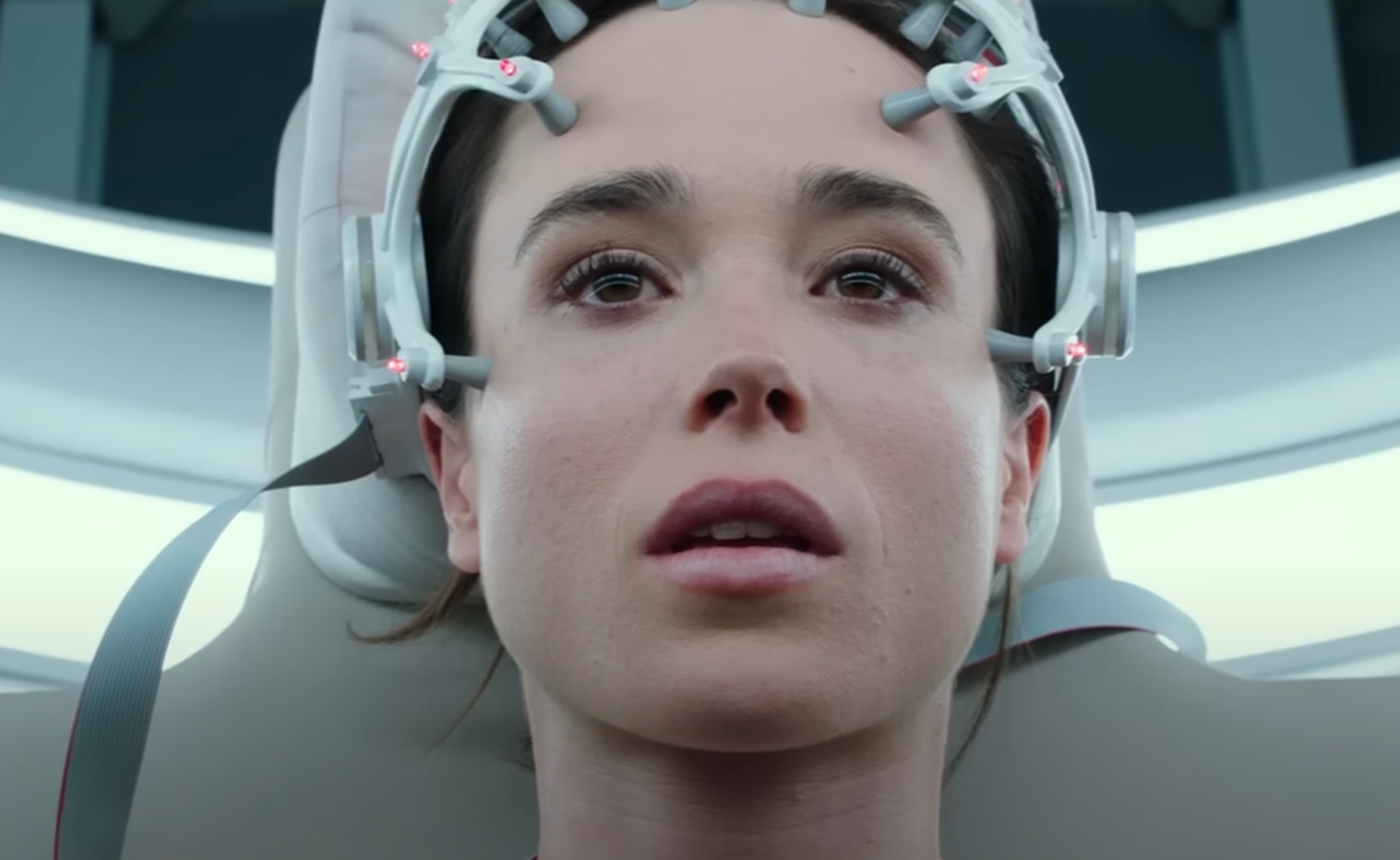 Screenshot of Elliot Page from - Flatliners (2017)