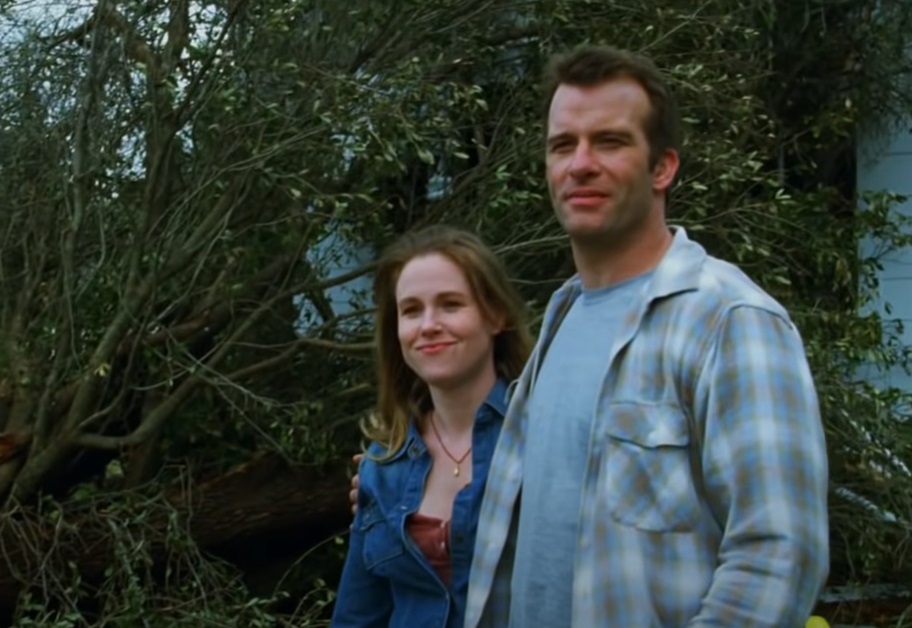 Screenshot from the movie The Mist (2007)