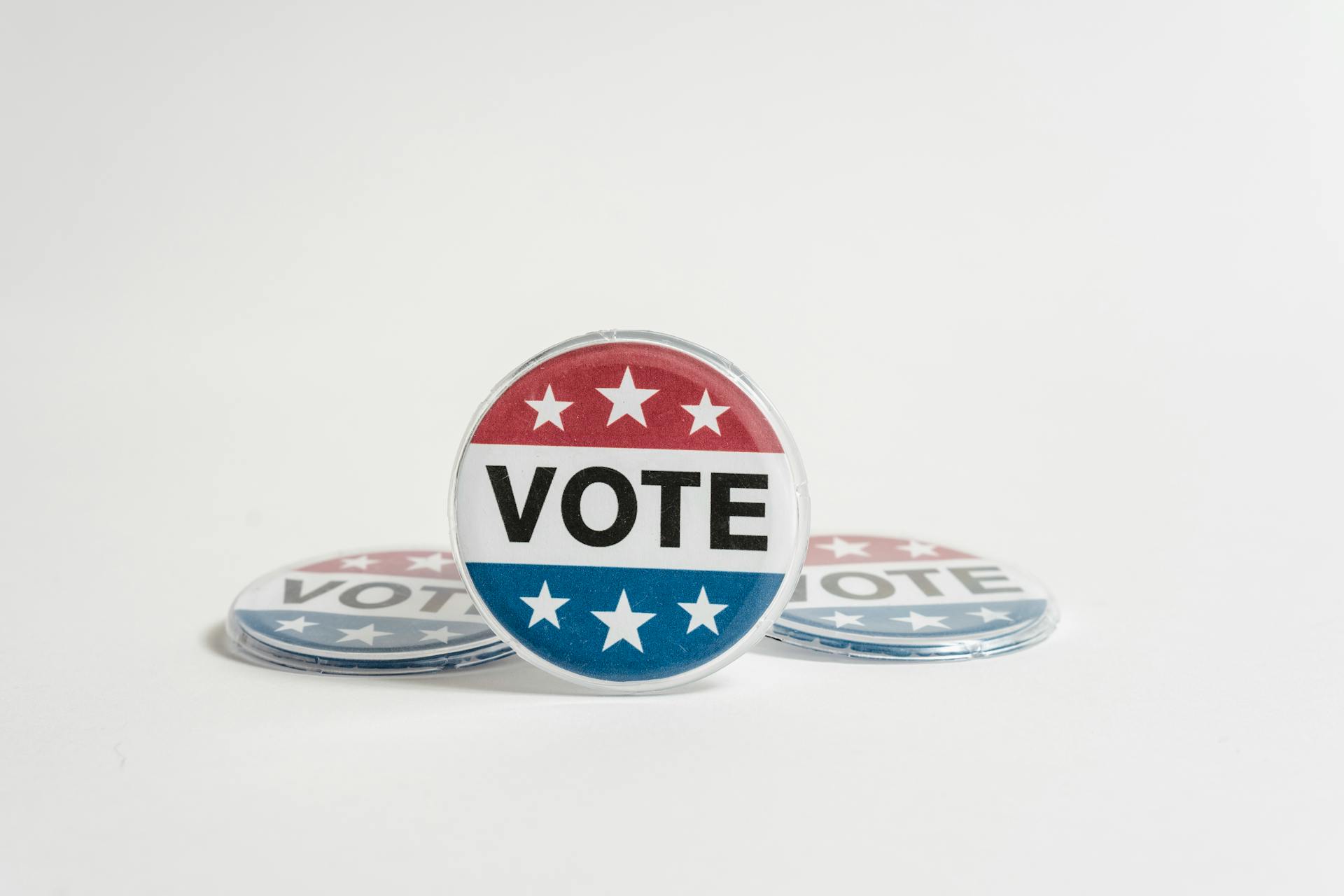 vote-pin