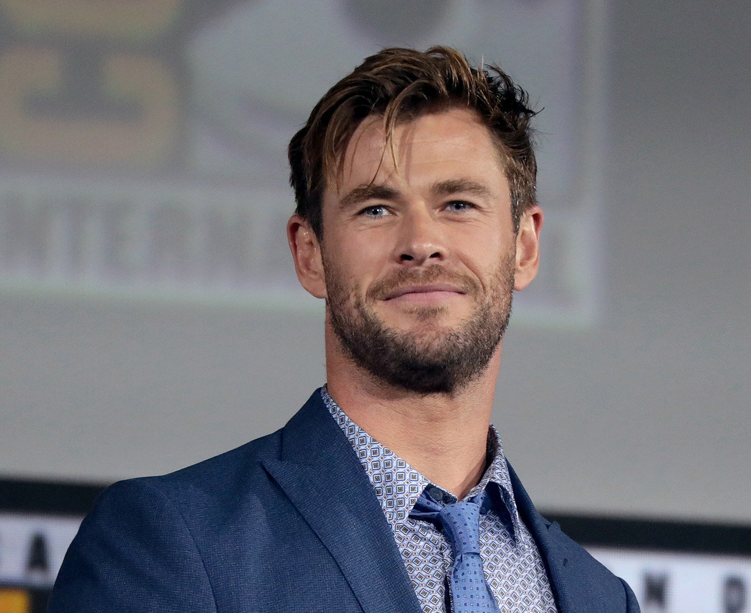 Chris Hemsworth speaking at the 2019 San Diego Comic-Con International