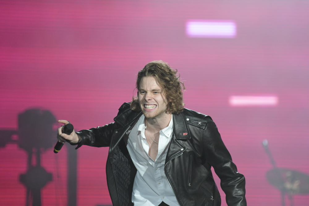 Vocalist Luke Hemmines