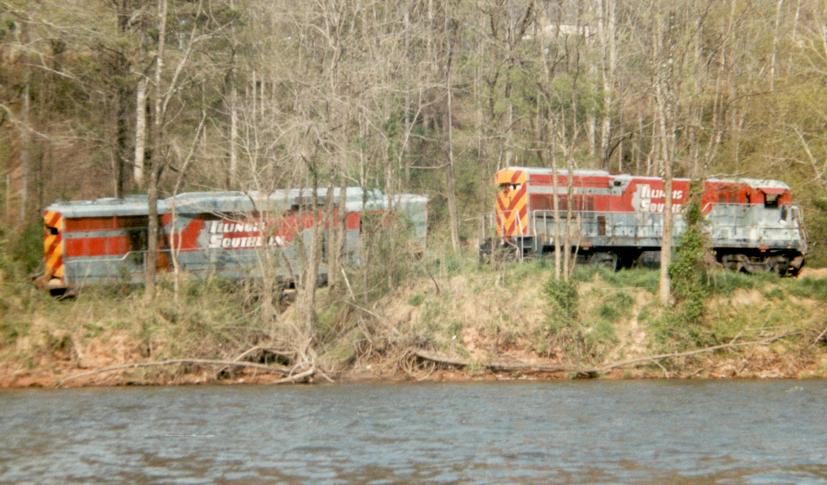 The Fugitive (1993) train