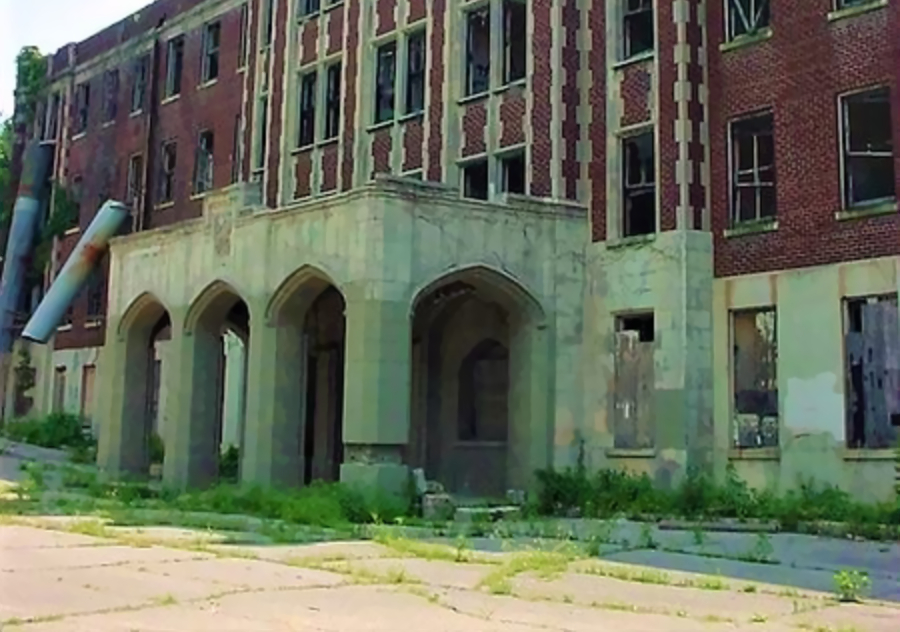 Waverly Hills Sanatorium main entrance