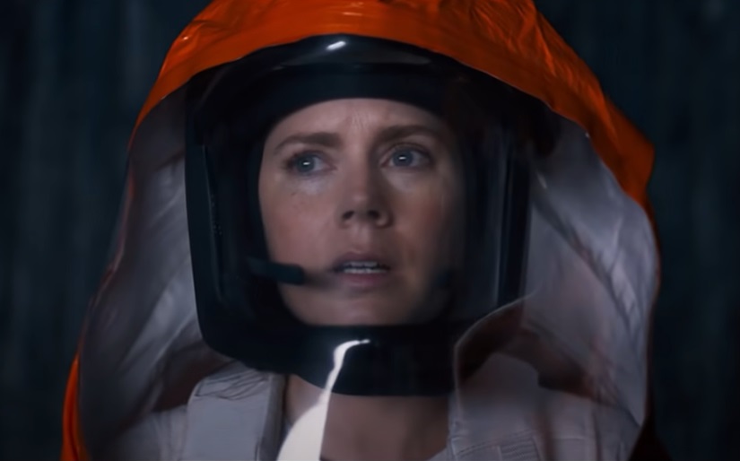 Screenshot from the movie Arrival (2016)