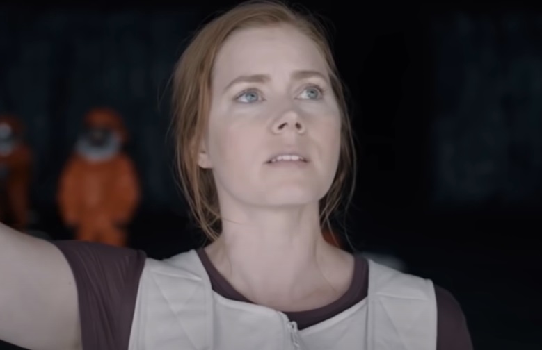 Screenshot from the movie Arrival (2016)