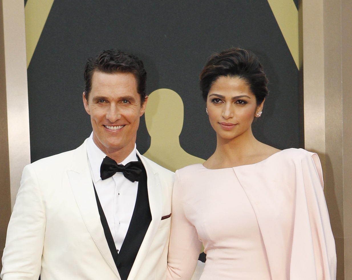 MATTHEW MCCONAUGHEY, CAMILA ALVES at red carpet - 2013