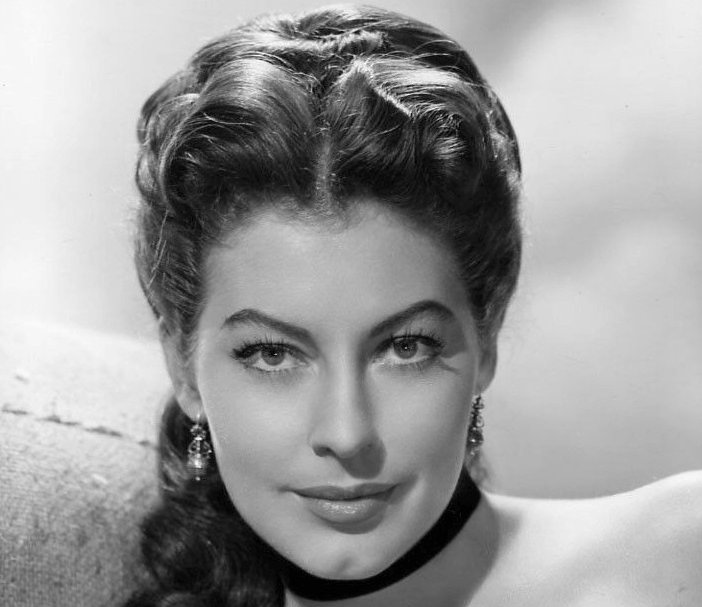 Grayscale Portrait Photo of Ava Gardner from her role in Show Boat.
