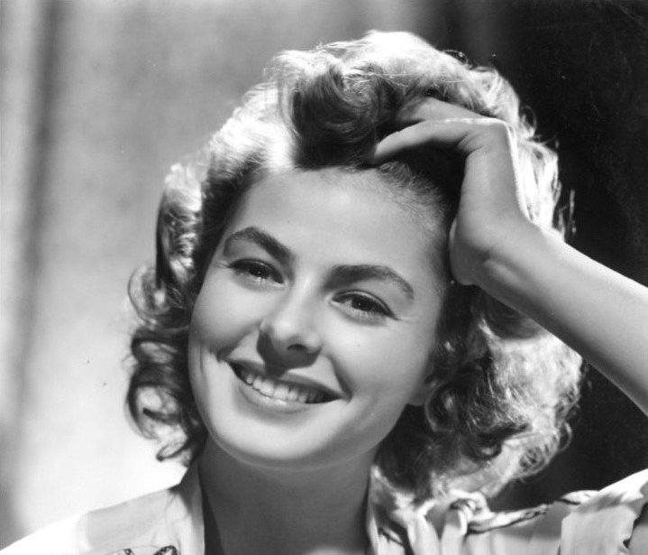 Original press release publicity photo of Ingrid Bergman for film Gaslight (1944)