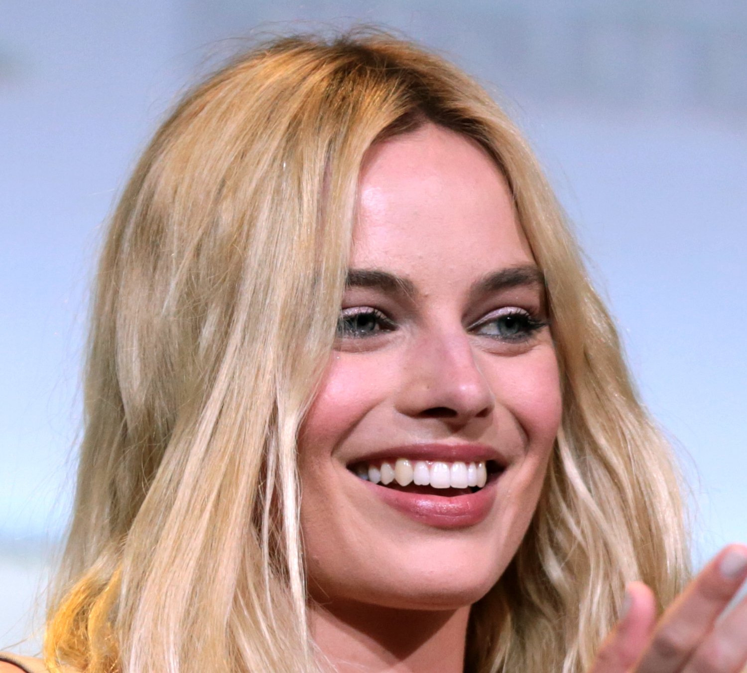 Margot Robbie speaking at the 2016 San Diego Comic Con International