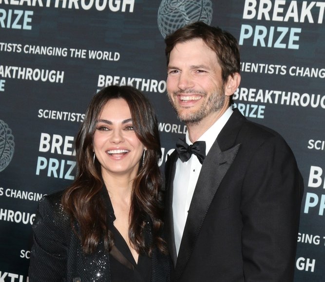 Mila Kunis, Ashton Kutcher at the 9th Breakthrough Prize Ceremony Arrival