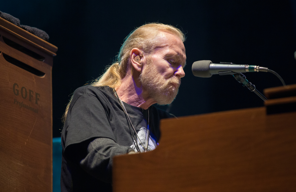 Gregg Allman performs