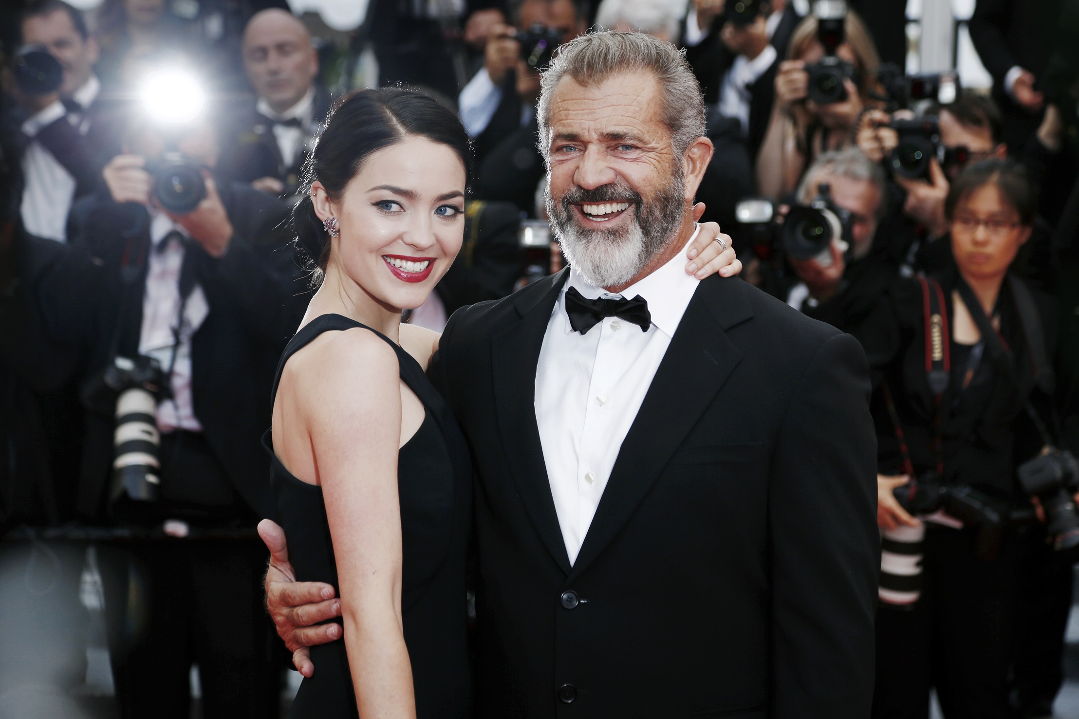Mel Gibson and Rosalind Ross attend the Closing Ceremony of the 69th Cannes Film Festival on May 22, 2016 in Cannes, France.