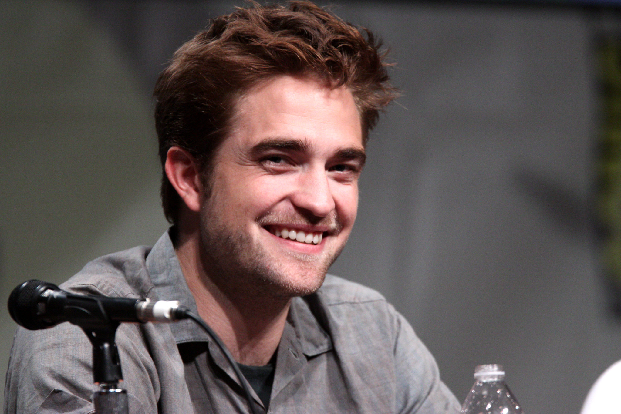 Robert Pattinson speaking at the 2012 San Diego Comic-Con International