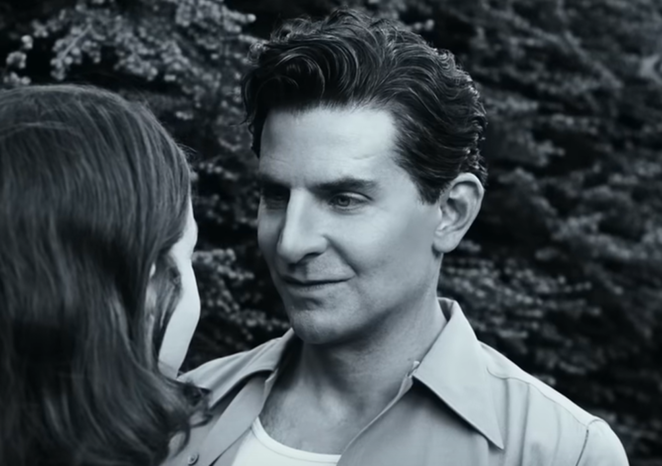 Screenshot of Bradley Cooper as Leonard Bernstein - from Maestro (2023)