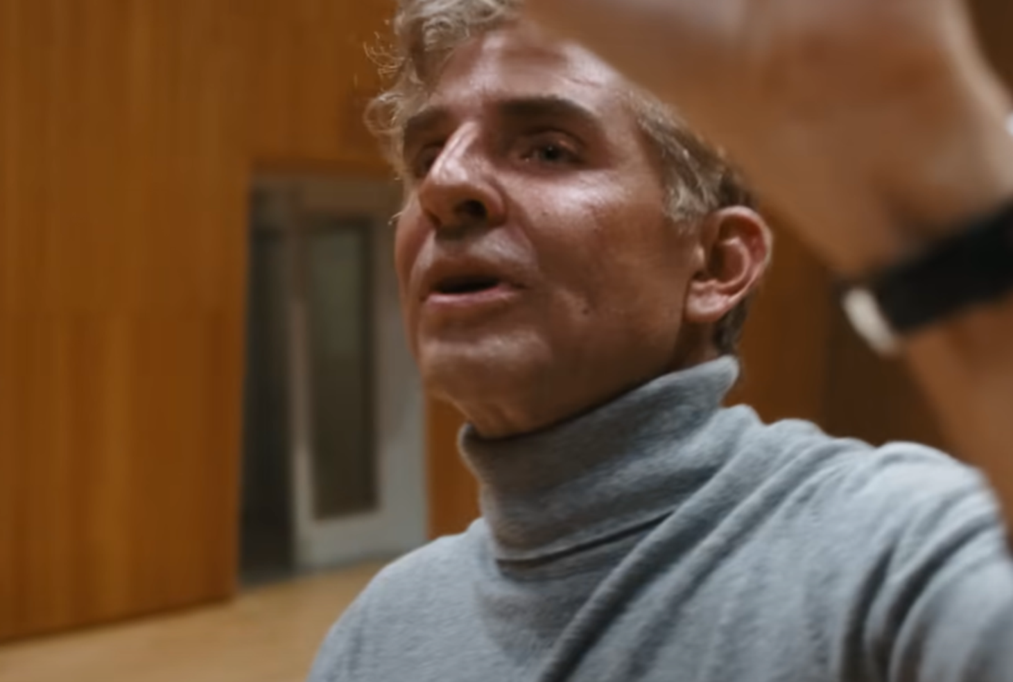 Screenshot of Bradley Cooper as Leonard Bernstein - from Maestro (2023)