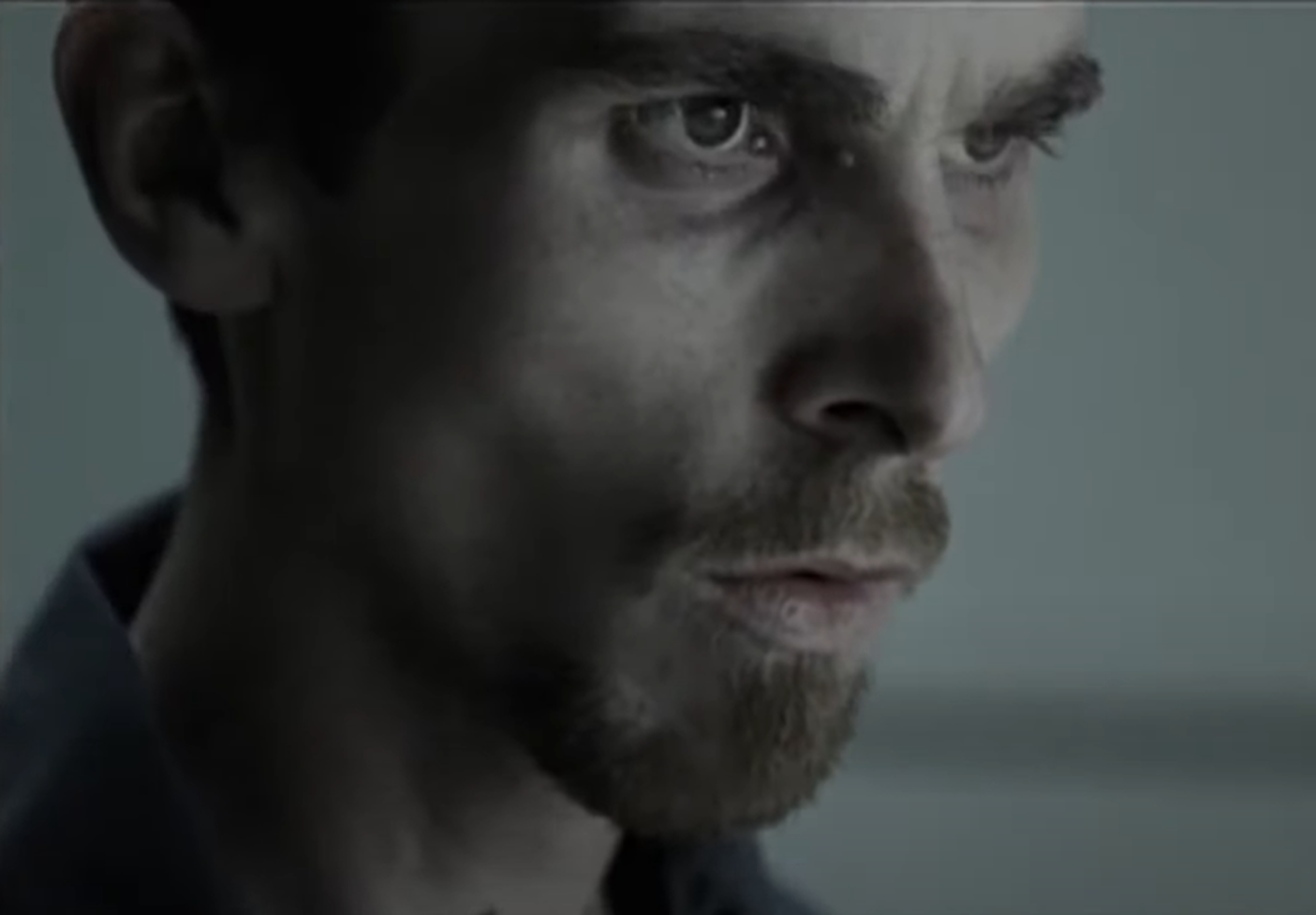 Screenshot of Christian Bale as Trevor Reznik - from The Machinist (2004)