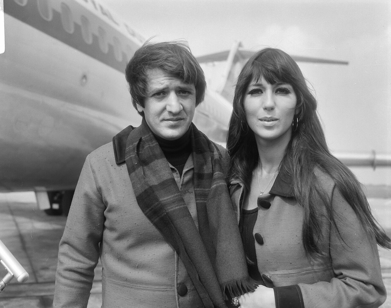 Sonny & Cher leave the Netherlands. Schiphol Airport, 1 Sept. 1966