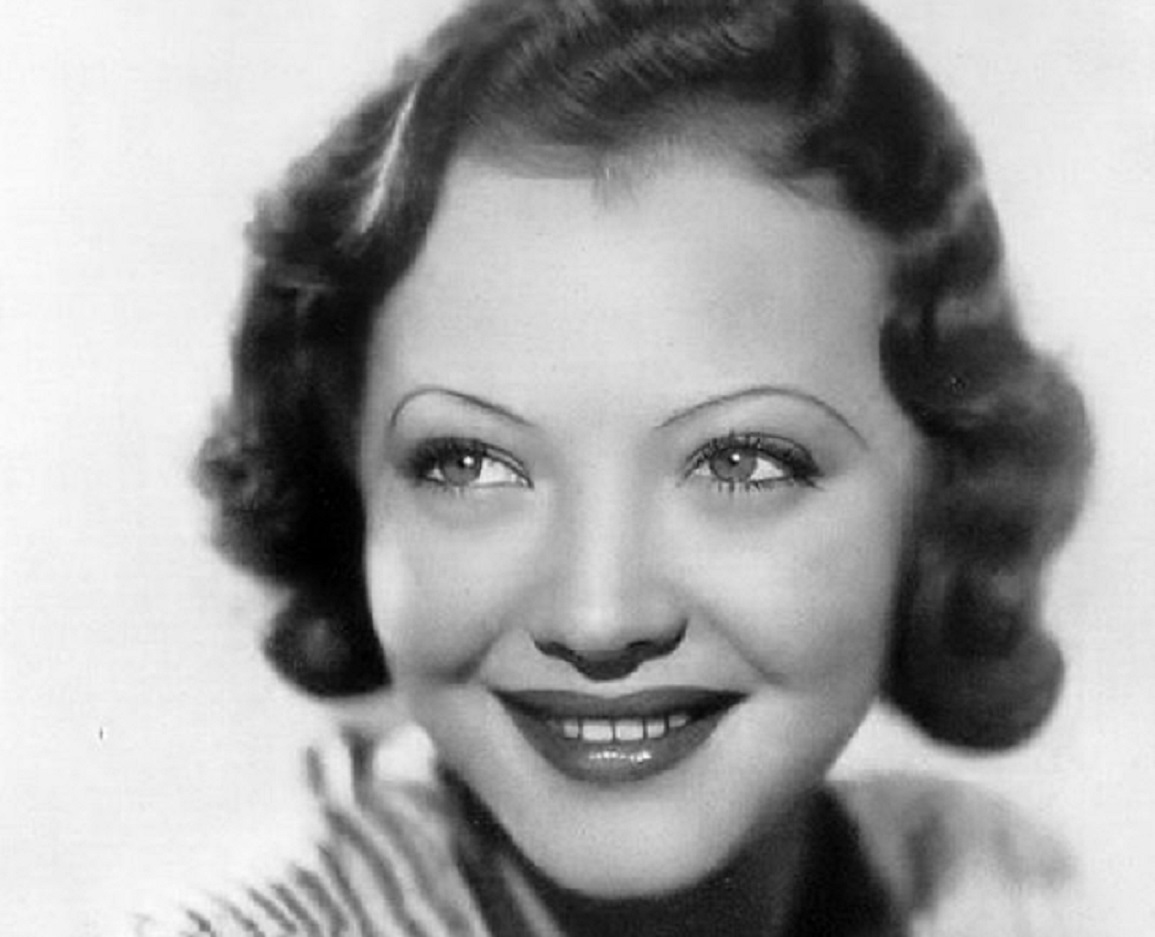 Publicity photo of Sylvia Sidney for Argentinean Magazine - 1932