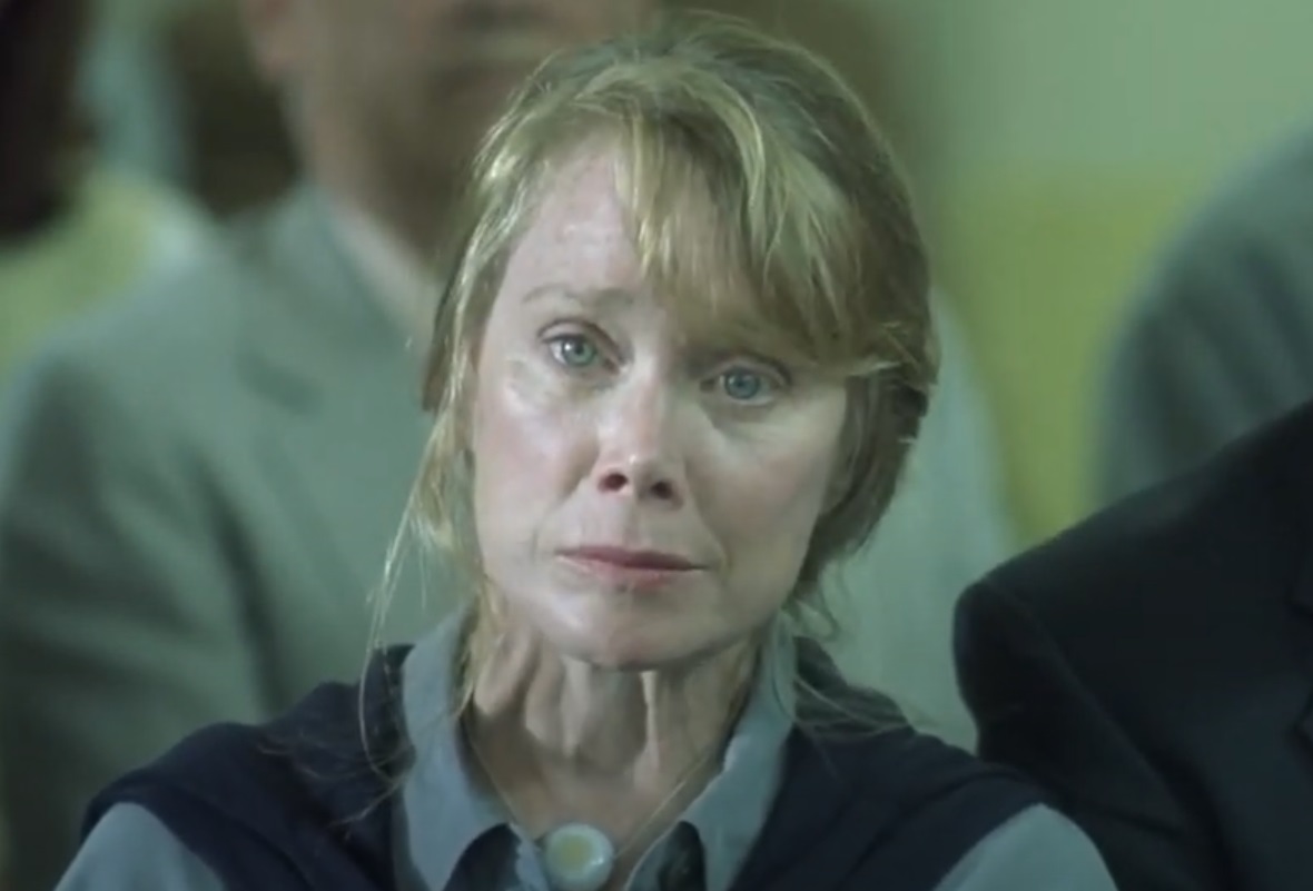 Screenshot from the movie In the Bedroom (2001)