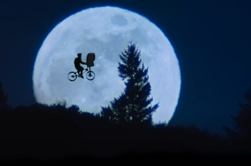 Screenshot from the movie E.T. the Extra-Terrestrial (1982)