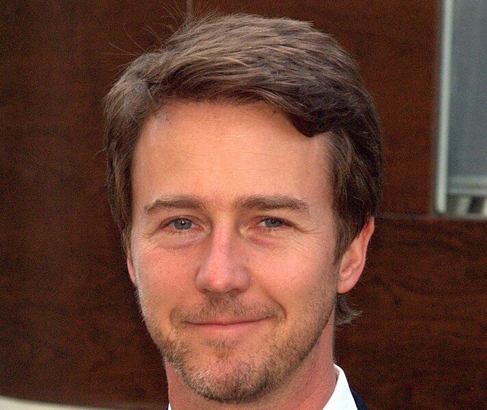 Portrait Photo of Edvard Norton at the 2009 premiere of the Metropolitan Opera