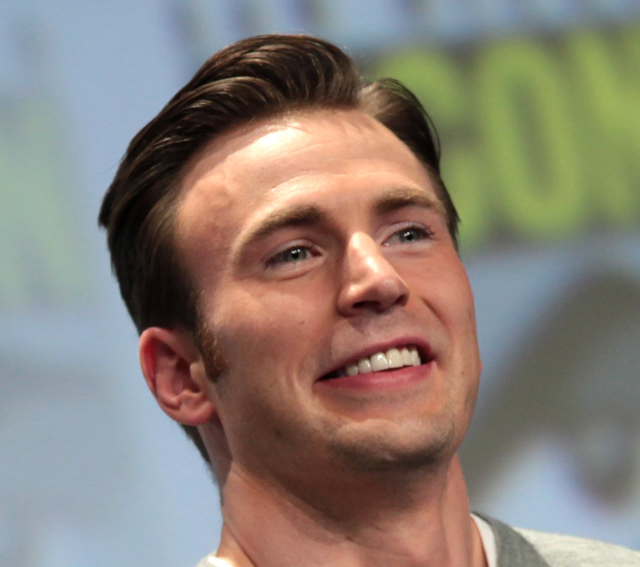 Chris Evans speaking at the 2014 San Diego Comic Con International
